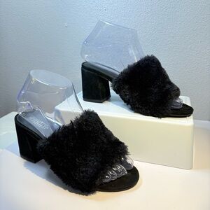 Seychelles Black Faux Fur Open Toe Mules size 6